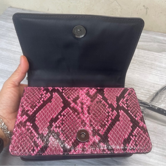 Betsey Johnson LUV Betsey LBEVIE Pink Black Heart Shaped Snake Print Studded Bag - Picture 3 of 16